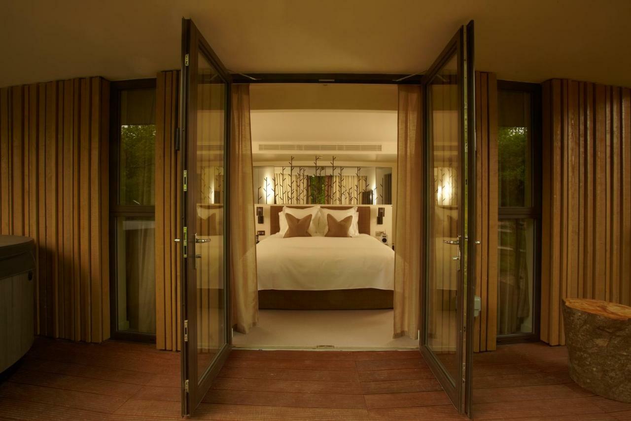Chewton Glen Hotel - An Iconic Luxury Hotel New Milton Exteriér fotografie